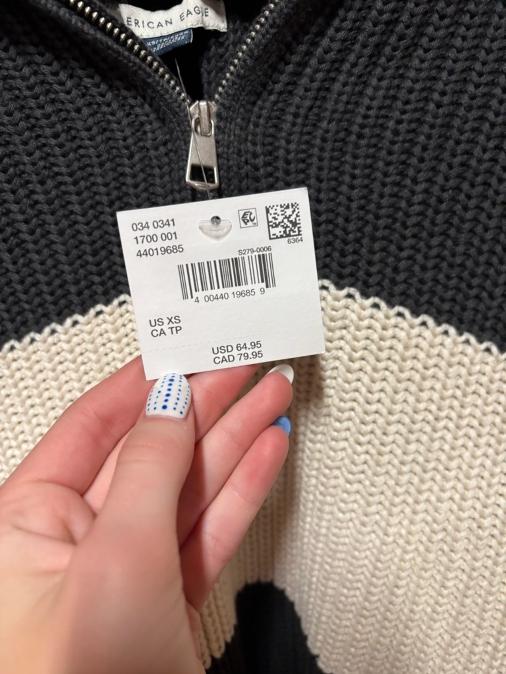 American Eagle Outfitters Cropped Half-Zip Sweater - Cream & Charcoal - Picture 2 of 5